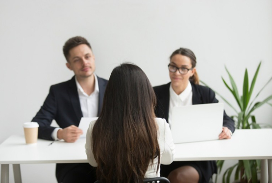 Top 10 întrebări pe care să le adresezi angajatorului la interviu