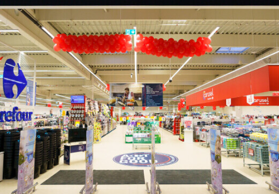 Carrefour deschide primul hipermarket 100% Self Check-out și primul din Sfântu Gheorghe