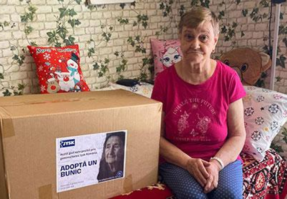 Mesaje emoționante de la angajații JYSK pentru campania Adoptă un bunic