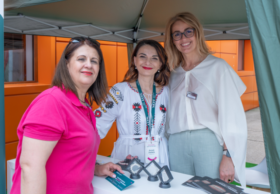Smile Dent Team la Universal Group – Zilele Porților Deschise!