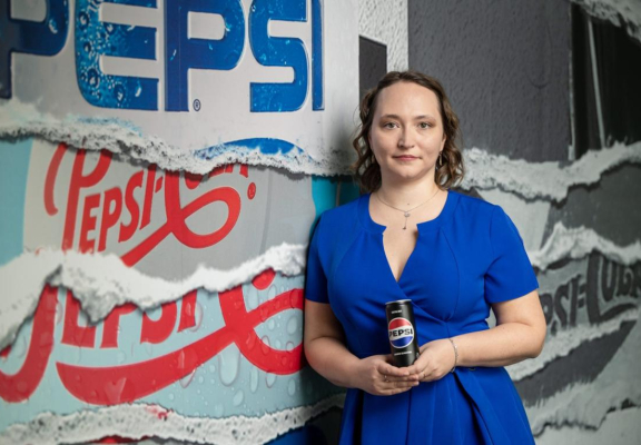 Din seria HR Director`s Cut, proiect organizat de Rookeyz, vă invităm să urmăriți interviul cu Silvia Petre - HR Director, PepsiCo East Balkans 💙 💙💙