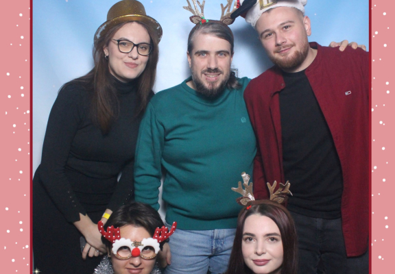 Petrecere Craciun 2023