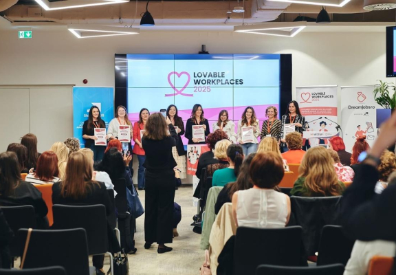 O cultură în care oamenii contează, recunoscută la Lovable Workplaces 2025 💙