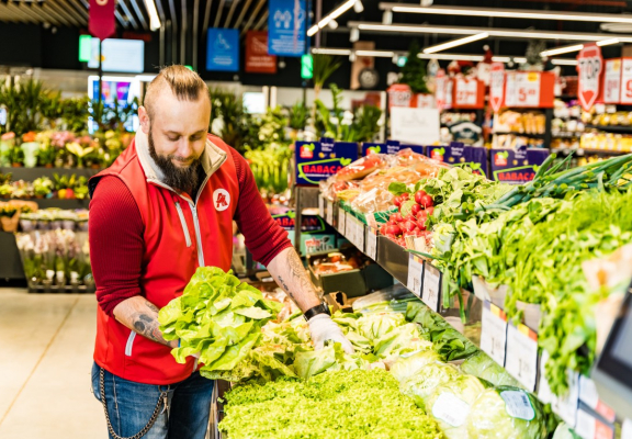 Lucrez în Auchan