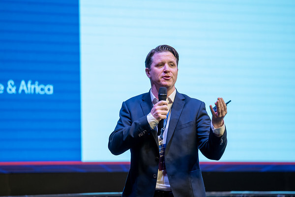 Imagine pe scena David WHELAN "Director LinkedIn Talent Solutions Venture Markets CEE, SEE, Israel & Public Sector EMEA & LATAM"