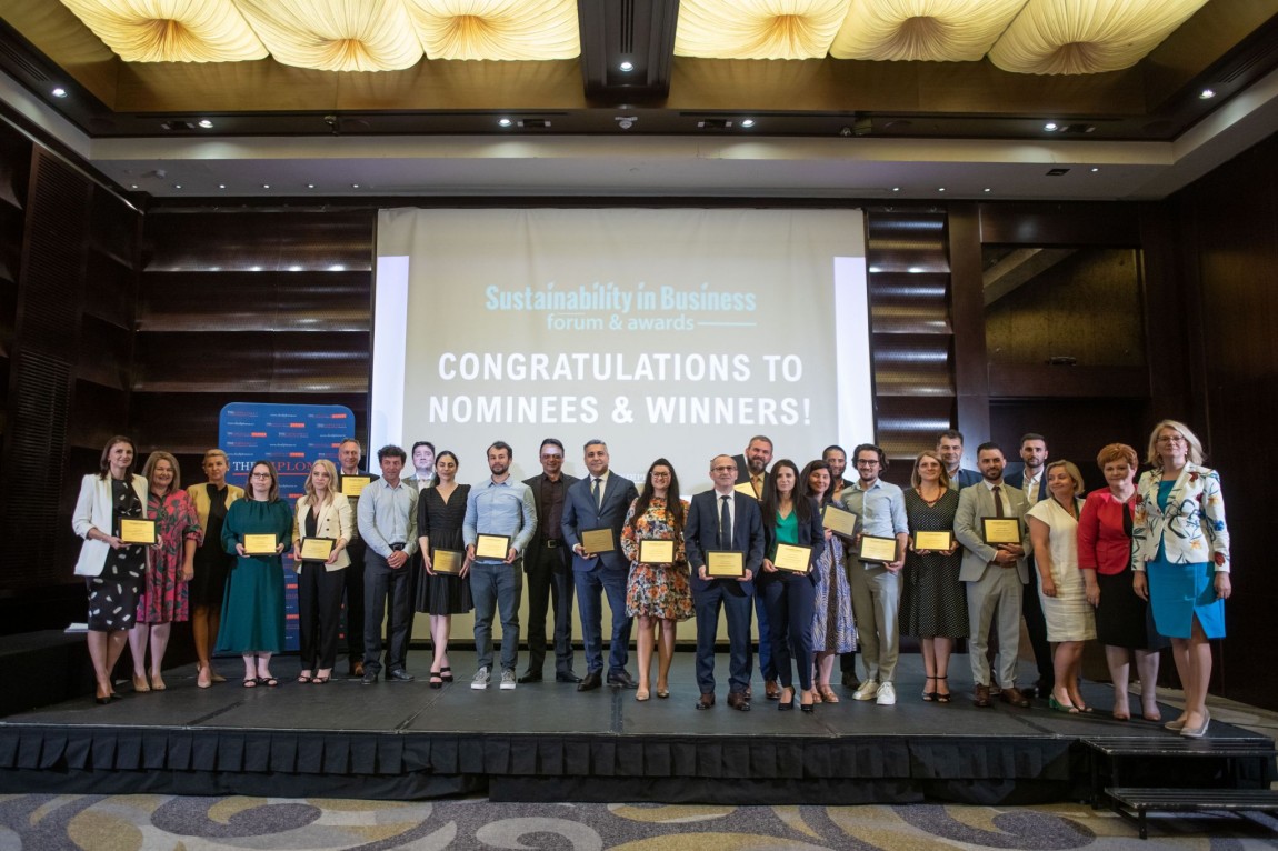 Premiul de Sustainability Partnership Of The Year pentru programul Creștem România Bio Carrefour Romania