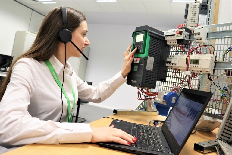 heforshe Schneider Electric Romania