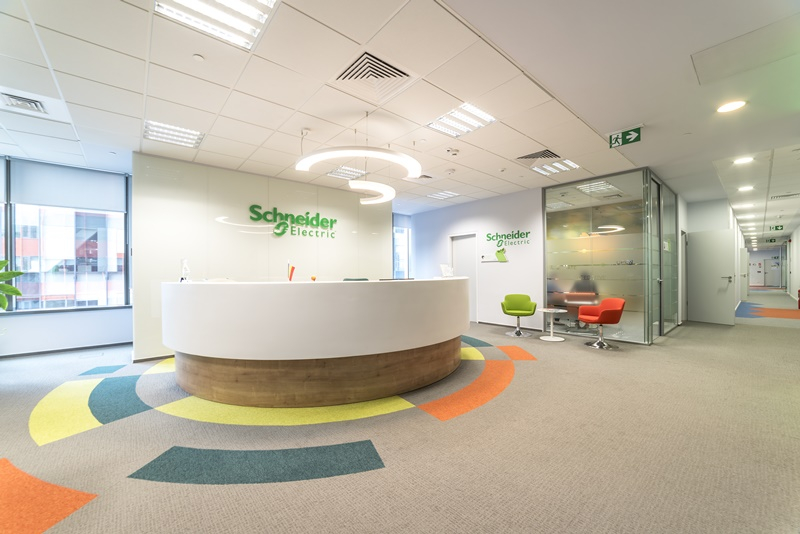  Schneider Electric Romania