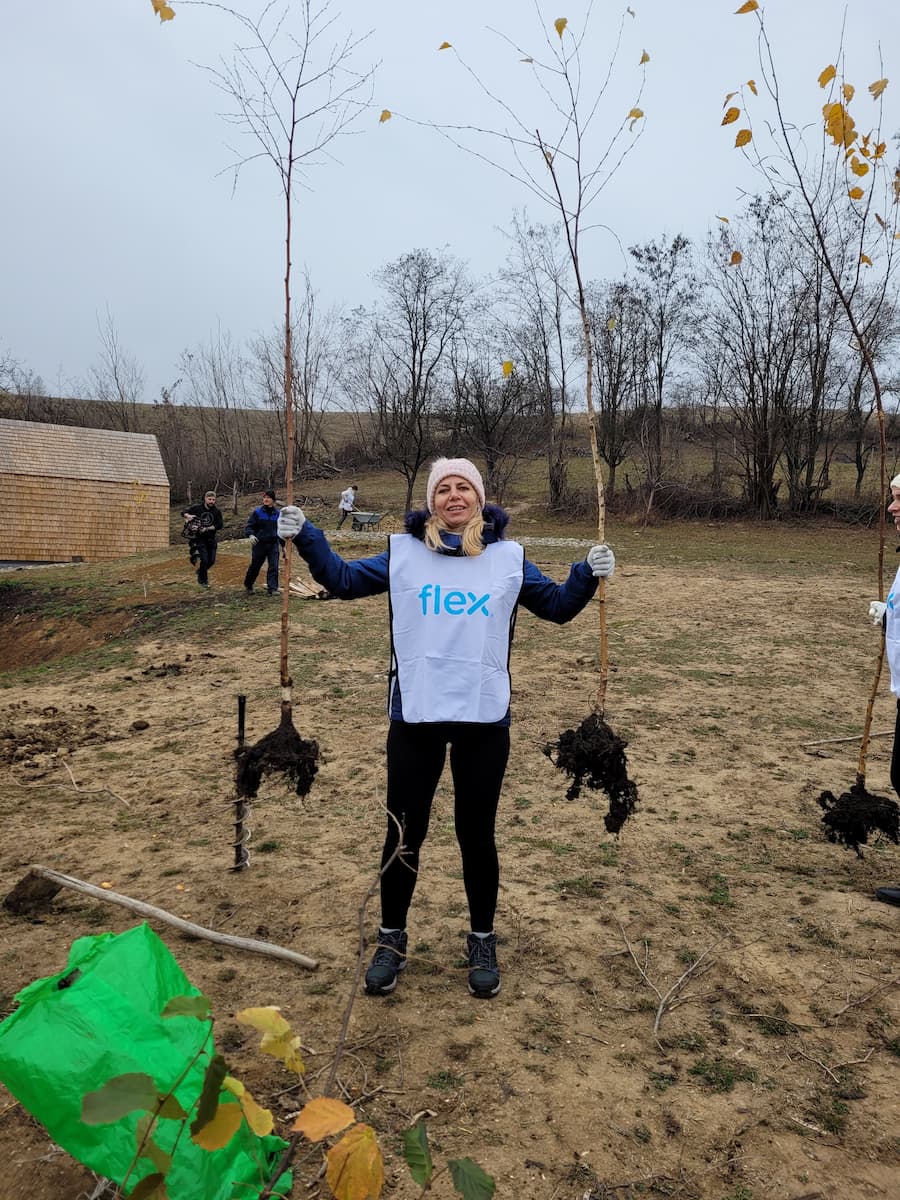 Loredana, Voluntarul Anului 2021 în Flex România, la Armeniş Flex Romania
