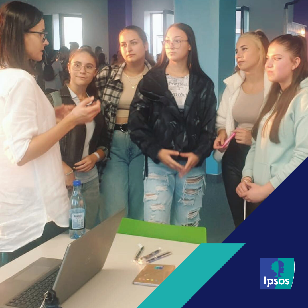  Ipsos Interactive Services